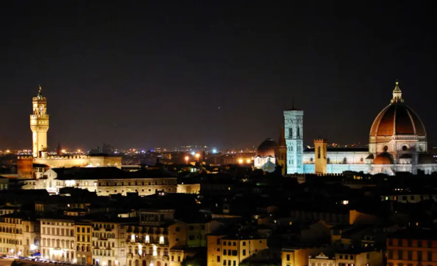 Le Disavventure Notturne a Firenze: Cosa Può Capitare?